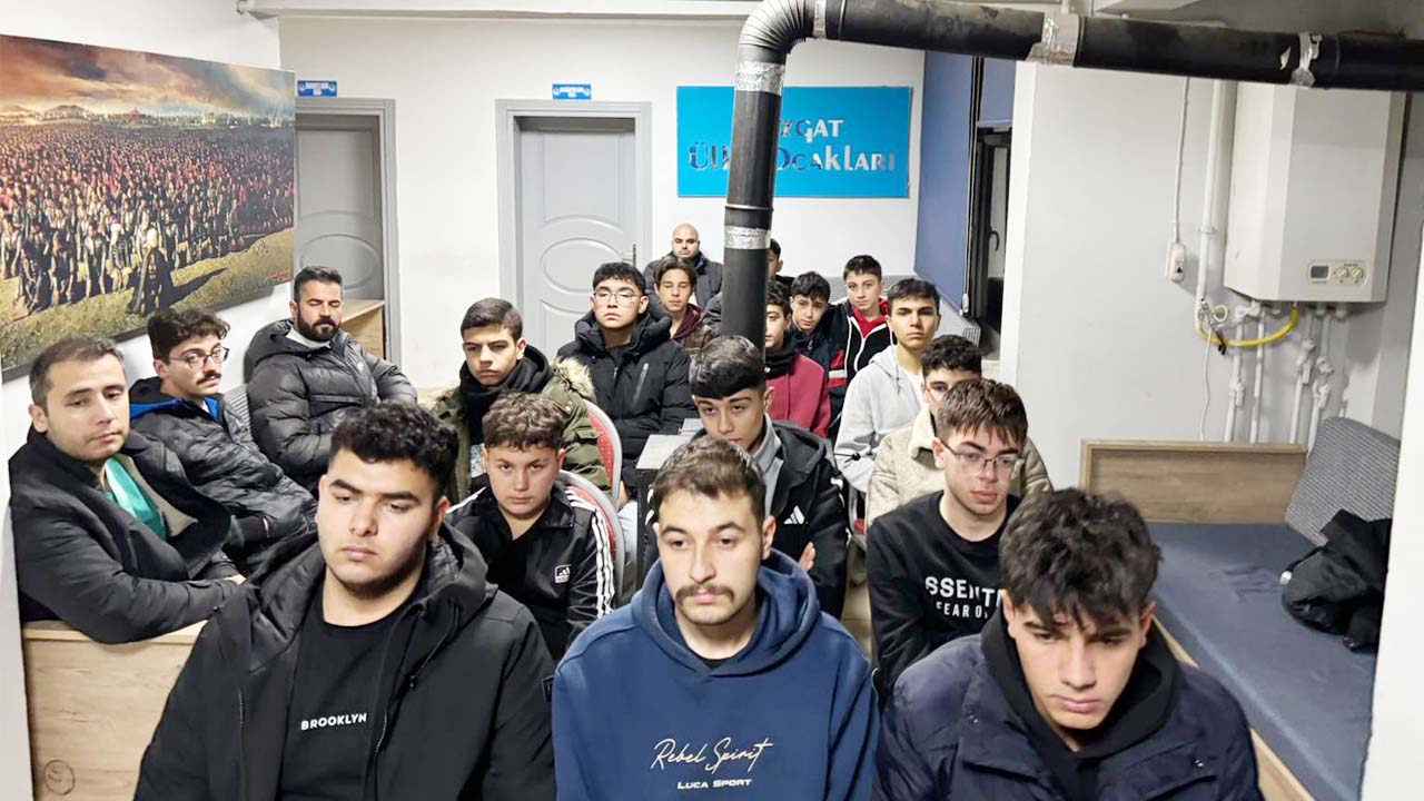 Ülkü Ocakları Dini Program (3)