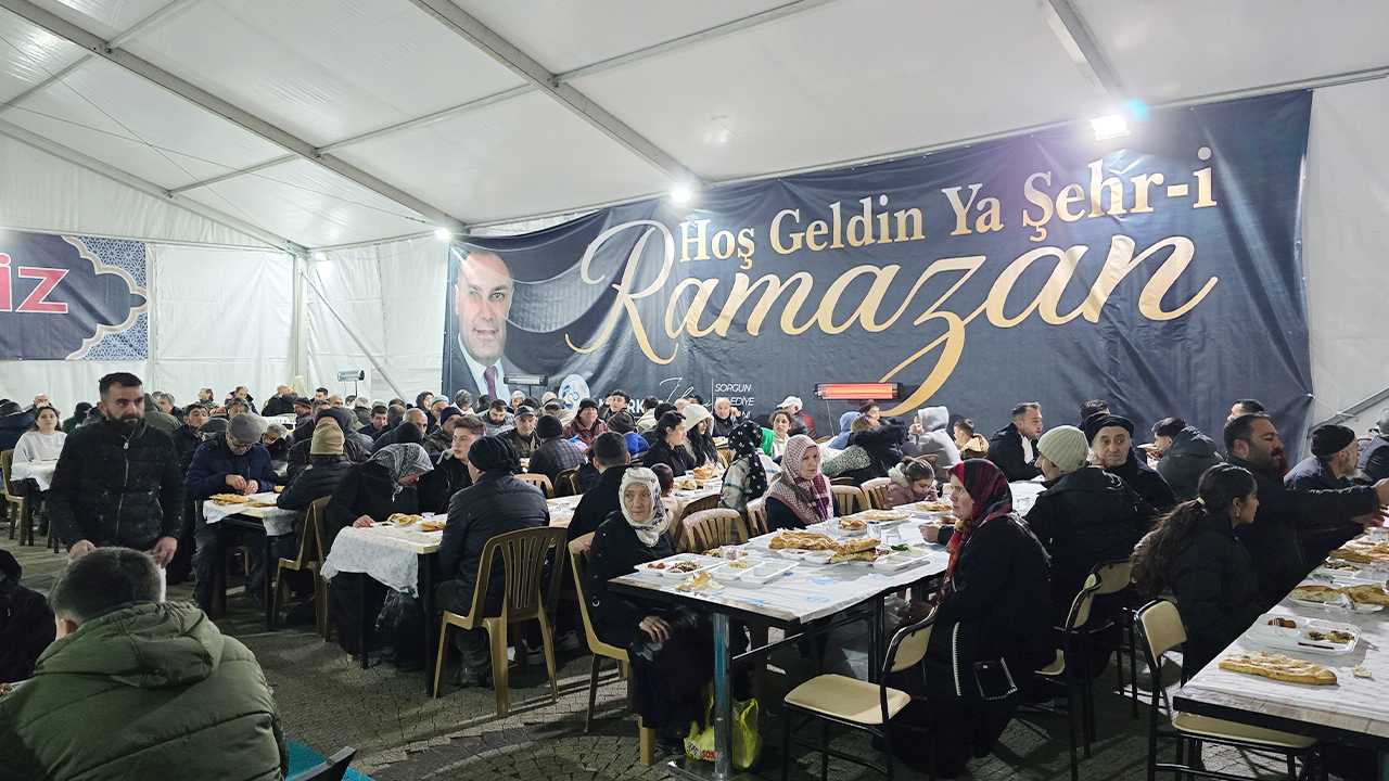 Bin Kişilik Iftar (3)