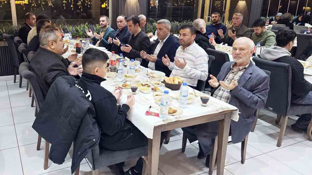 Hollanda Yozgatlılar Federasyonu İftar3