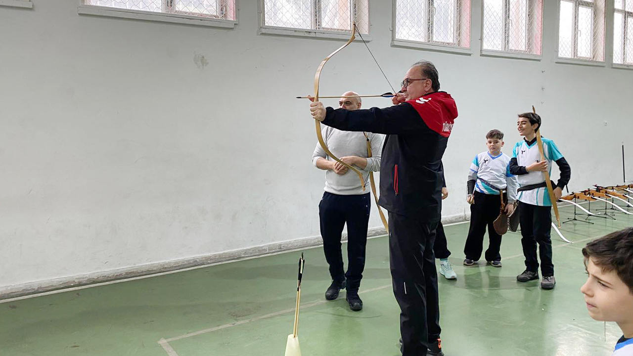 Mnik Okçulara Ziyaret (1)