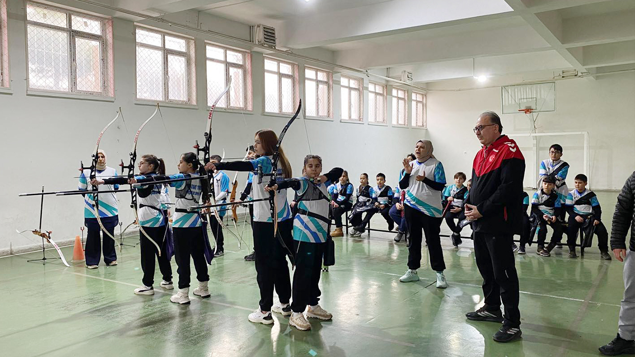 Mnik Okçulara Ziyaret (3)