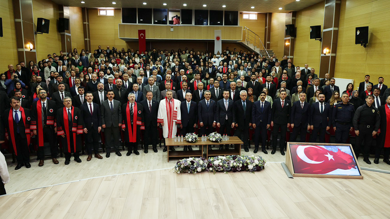 Türkiye’nin Anahtarı Yeni Anayasa! (3)