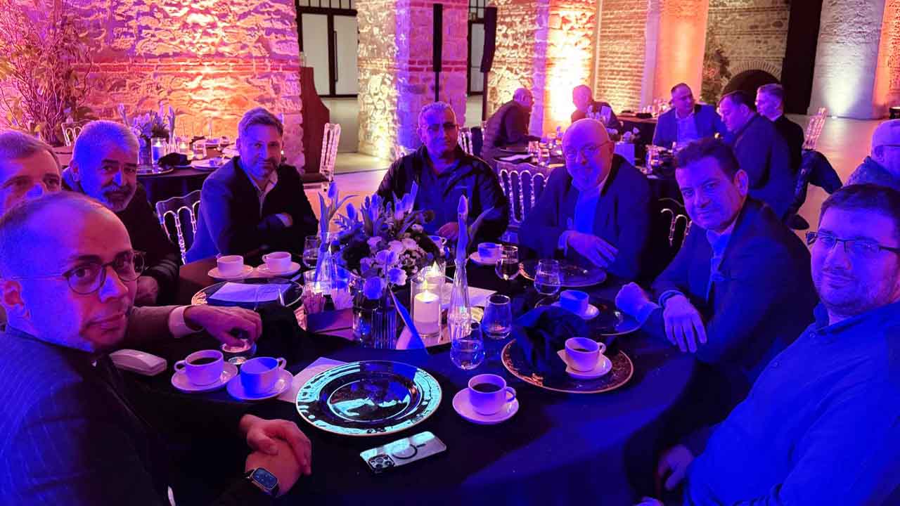 Ülker Zirvede Omuz Omuza Furkan Özışık3