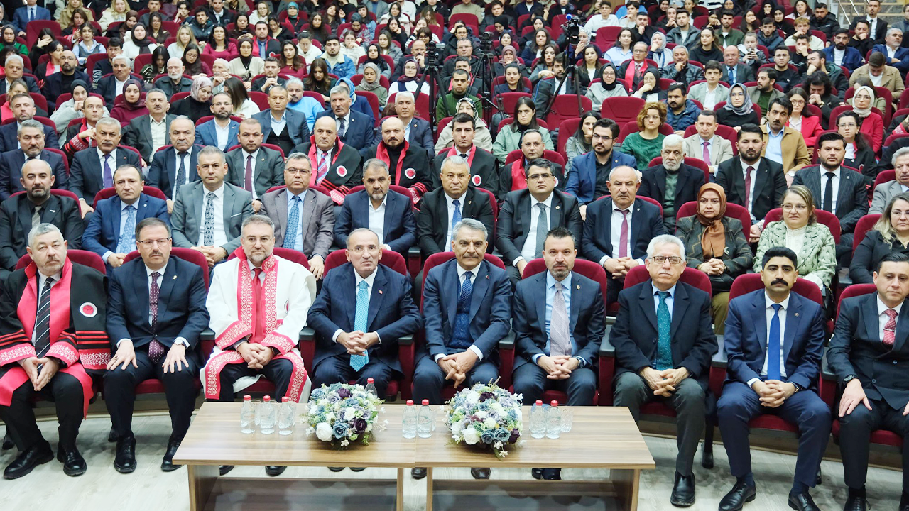 Yeni Anayasa Şart (2)