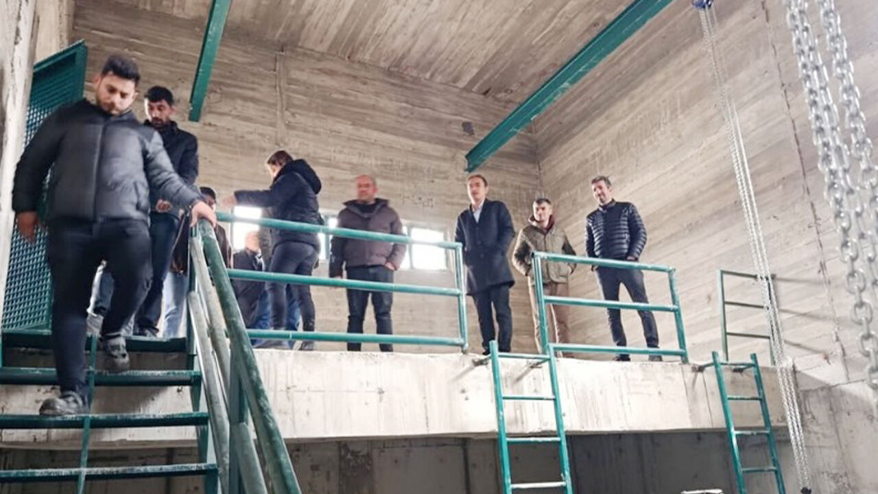 8 Bin Dekara Can Suyu! (3)