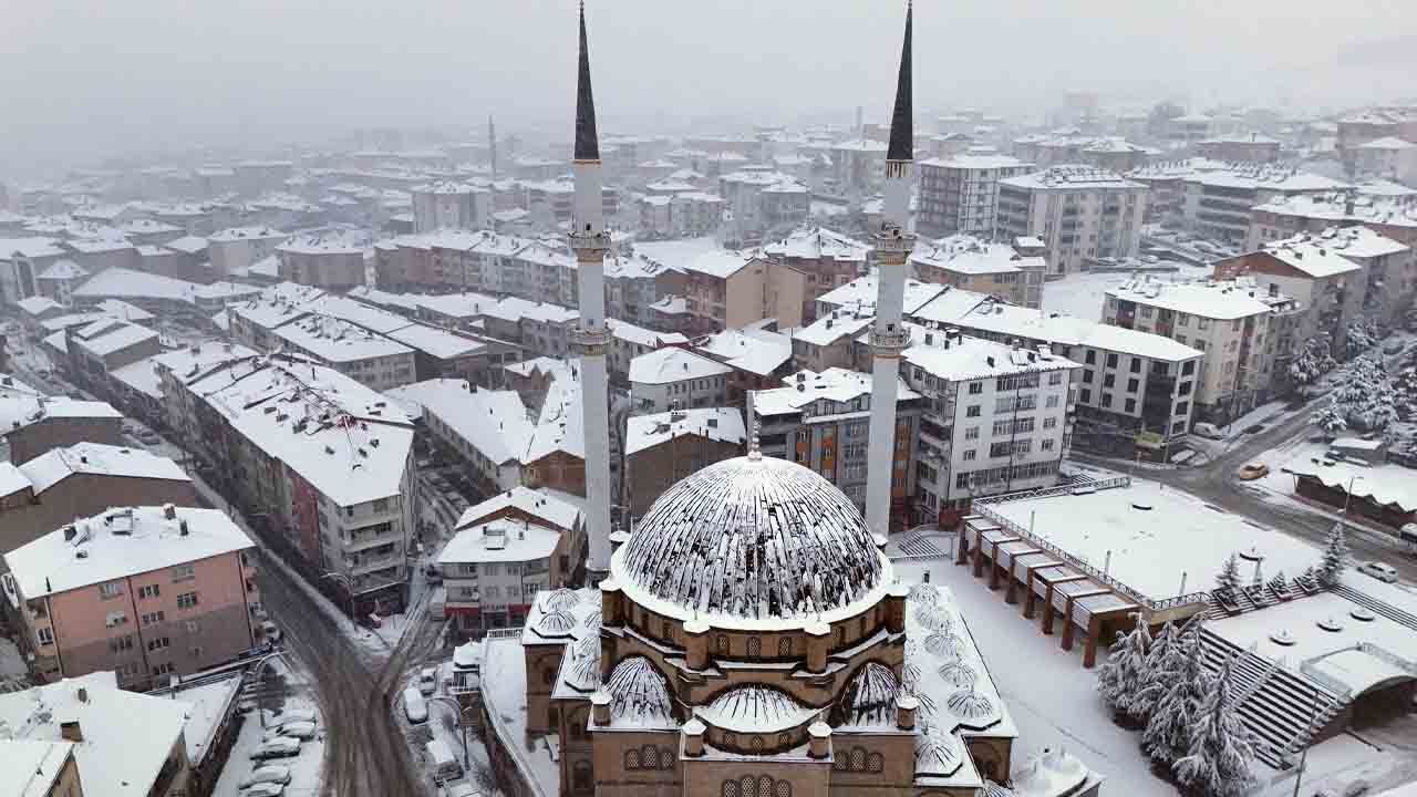 Akdağmadeni Saatçi Mehmet Vefat Etti Cami