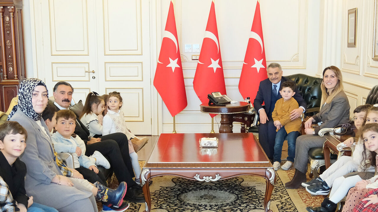 Bayram Şekerleri Makamda (1)