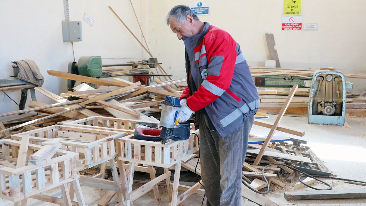 Çekerek Üretiyor (4)