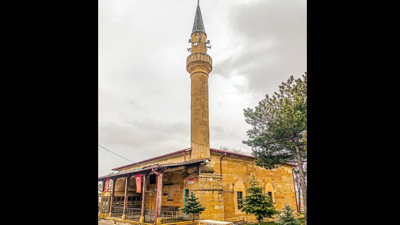 Yozgat’ın Gizli Hazinesi: Divanlı Köyü Mustafa Paşa Camii