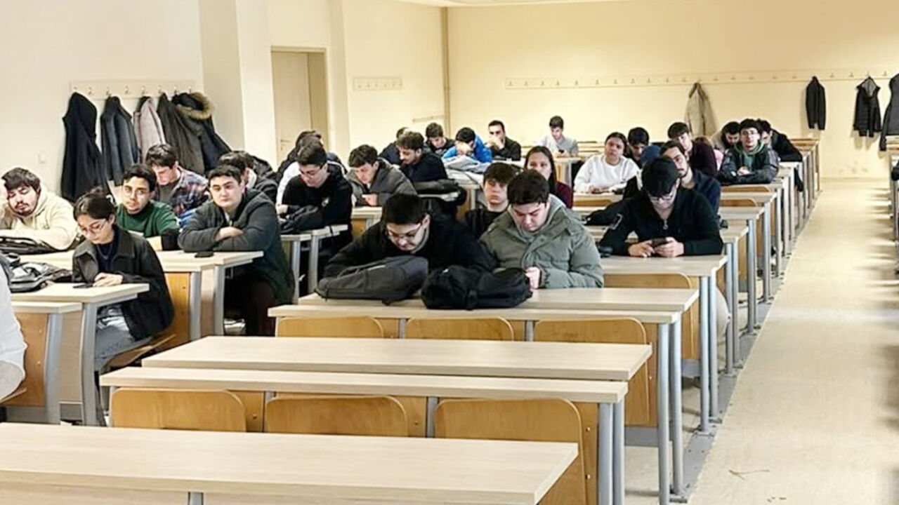 Öğrenci̇lere Bi̇lgi̇lendi̇rme (2)