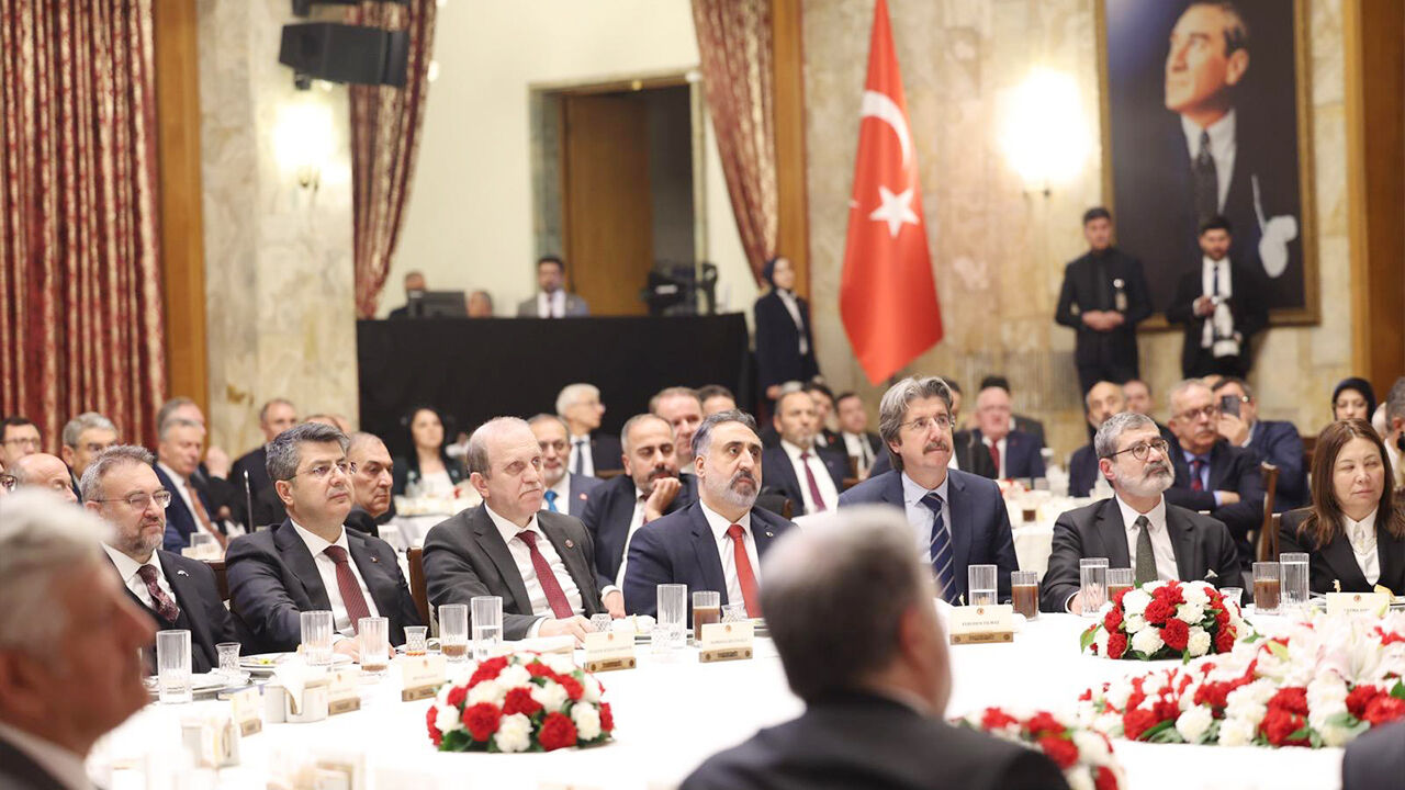 Rekötr Hoca Tbmmde (1)