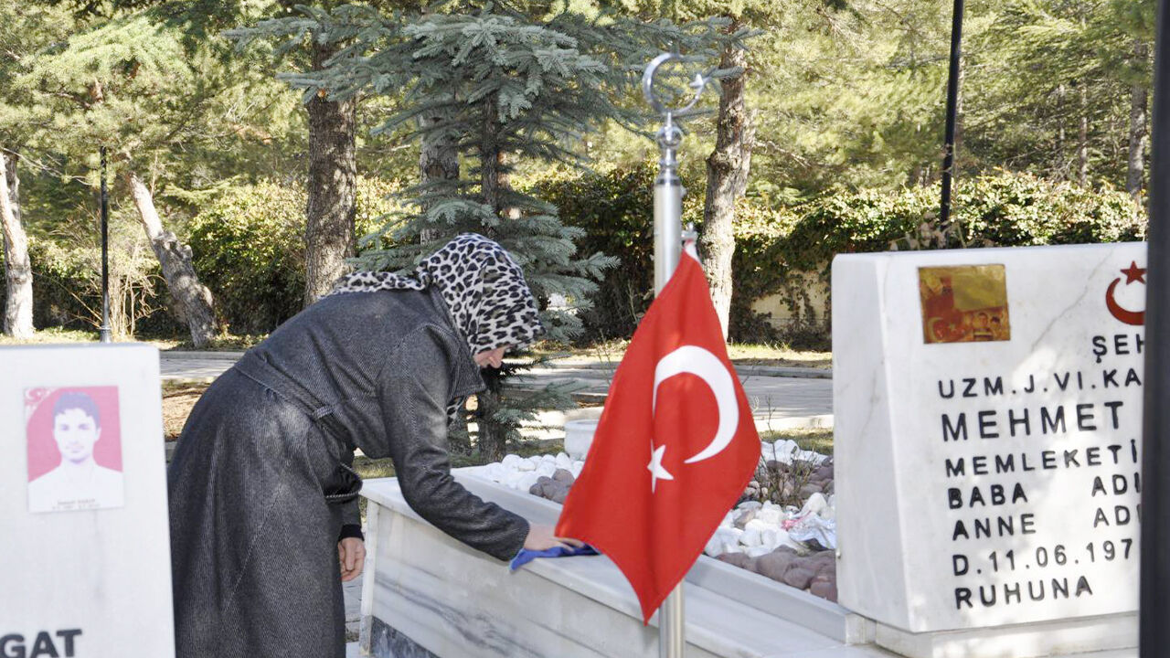 Şehitlikte Bakım (2)