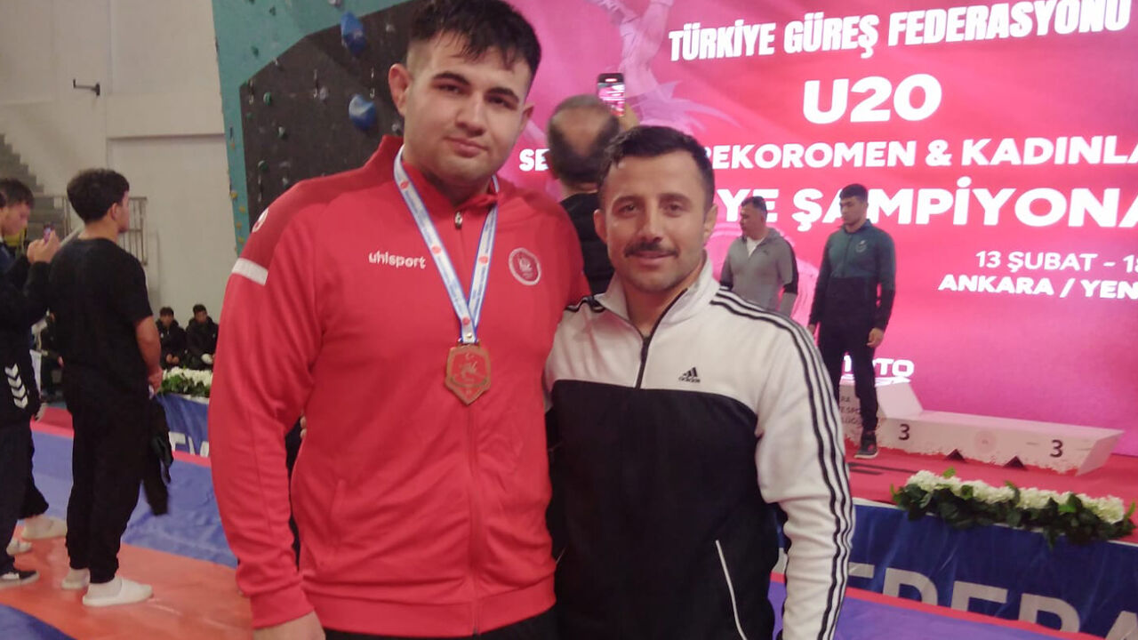 Üzeyir Ayberk Bostan (2)