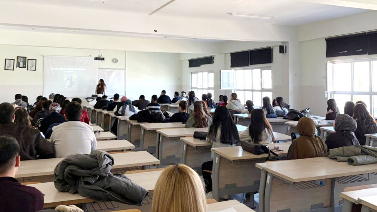 Yalnızlığı Konuştular (2)