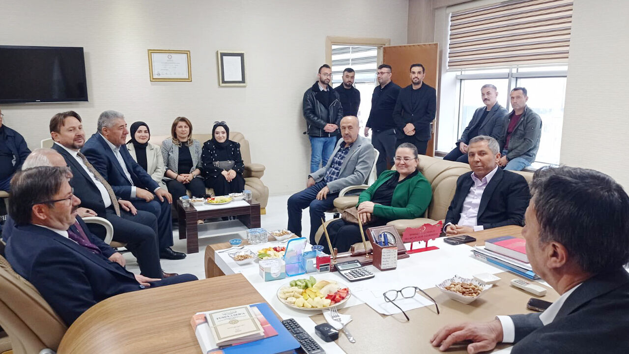 Ak Heyet Kadışehri'nde (1)