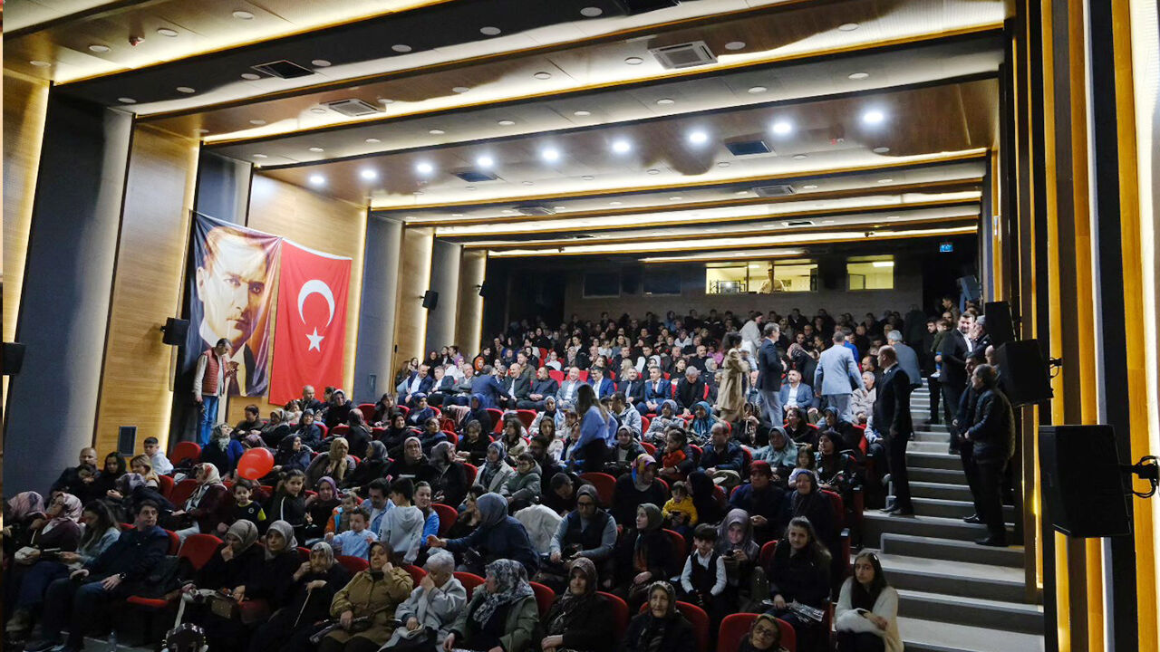 Akdağmadeni’nde Kültürel Şölen (2)