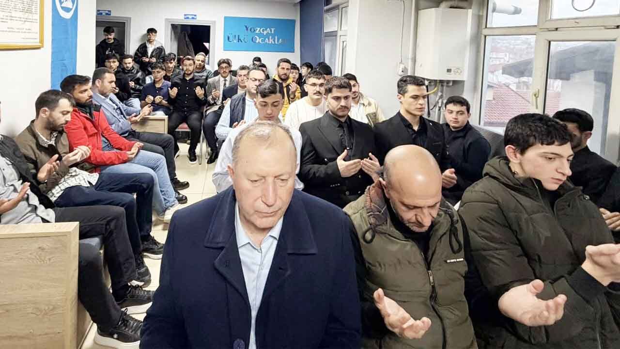 Alparslan Türkeş Yozgatta Dualarla Anıldı 2