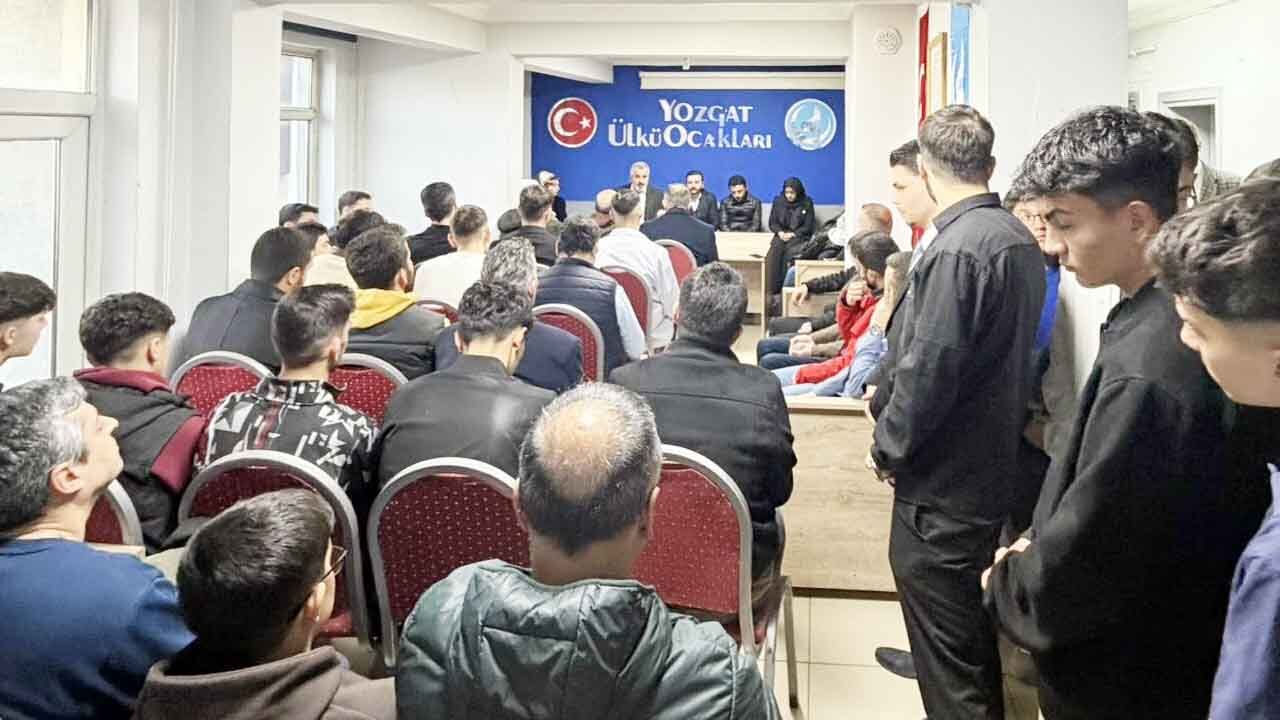 Alparslan Türkeş Yozgatta Dualarla Anıldı 4