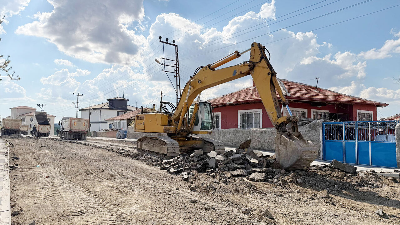 Asfalt Mesaisi Başladı (3)