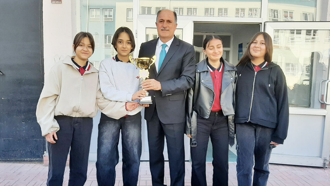 Basketbolda Namık Kemal Rüzgarı (1)