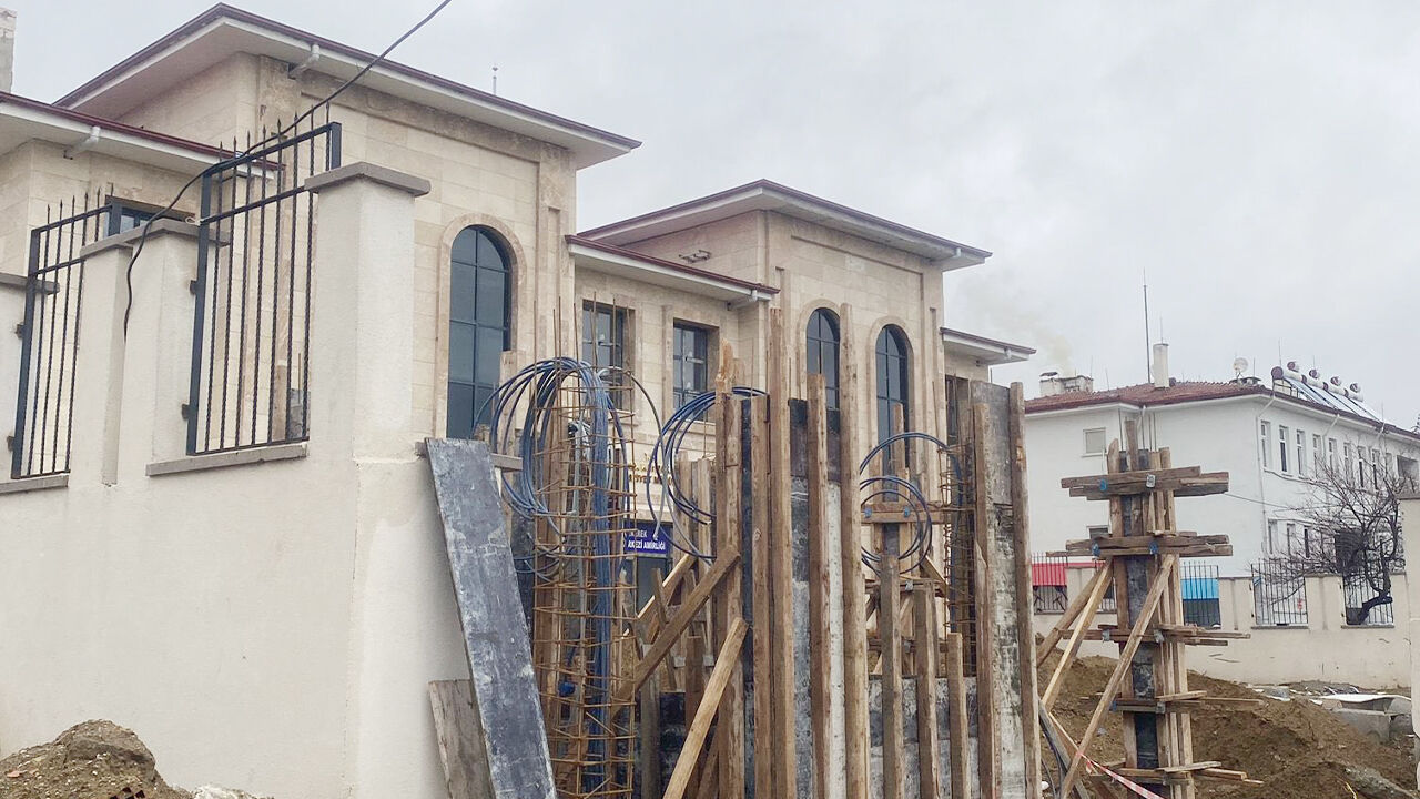 Çekerek’e Yeni Bina! (2)