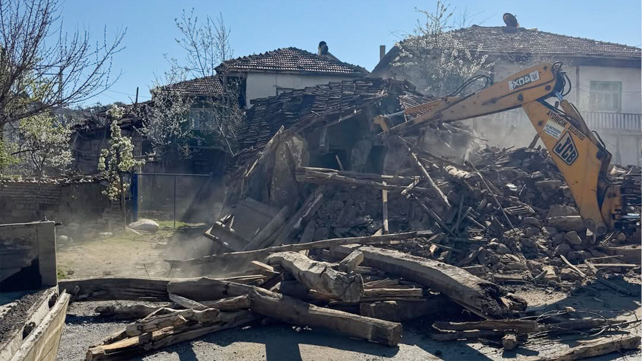 Daha Güvenli Ve Modern Bir Ilçe (1)