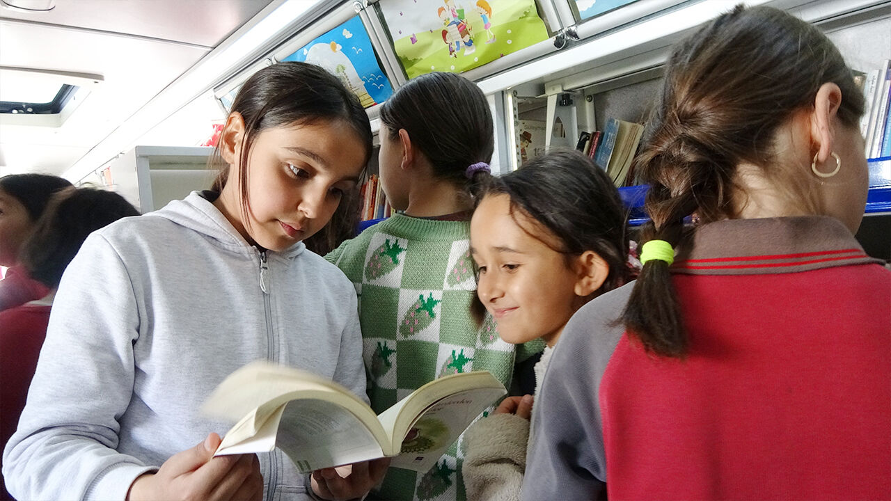 Yozgat’taki Bu Kütüphane Geziyor! (3)