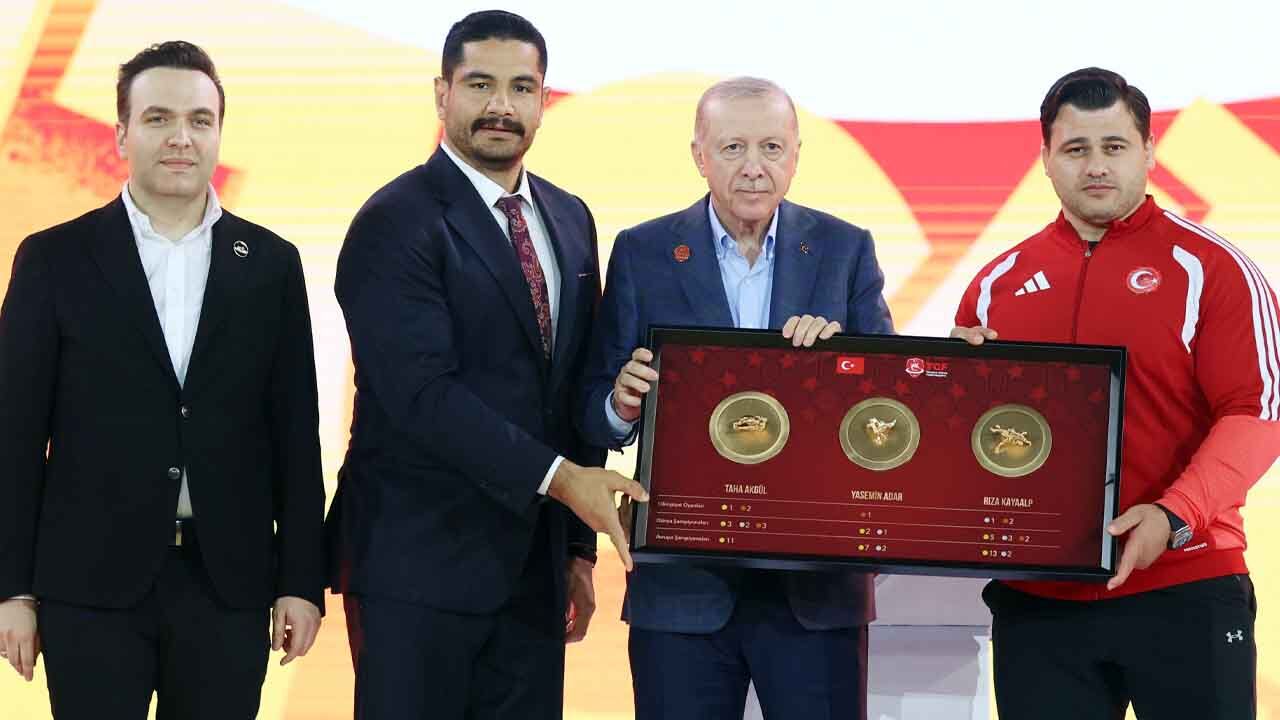 Ak Gençlik Kocali Buluşma Yusuf İbiş 14