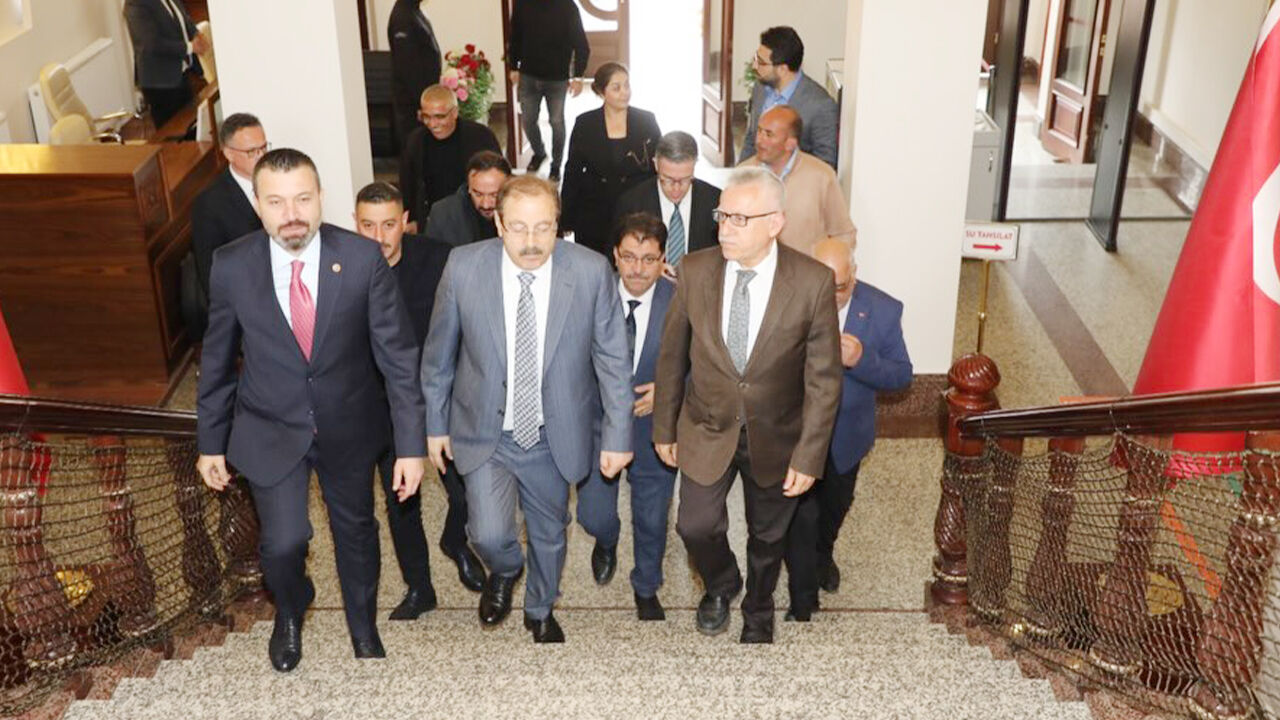 Bu Bir Davet Mi (1)