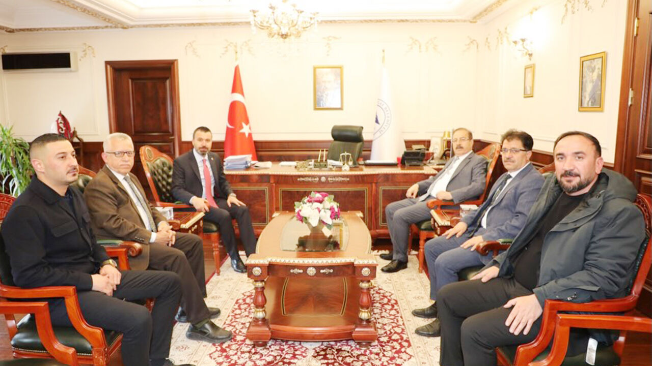 Bu Bir Davet Mi (3)