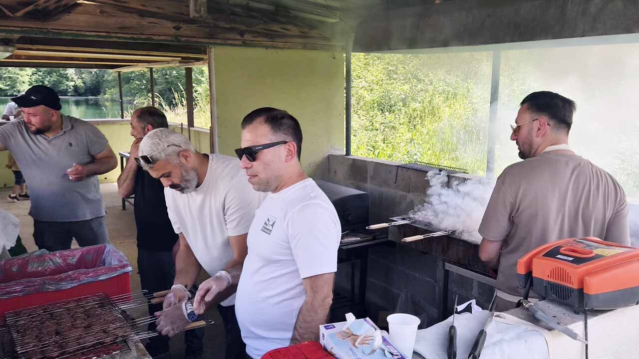 Çayıralan Derneği Strazburg'da Bahar Şenliği Düzenledi 1
