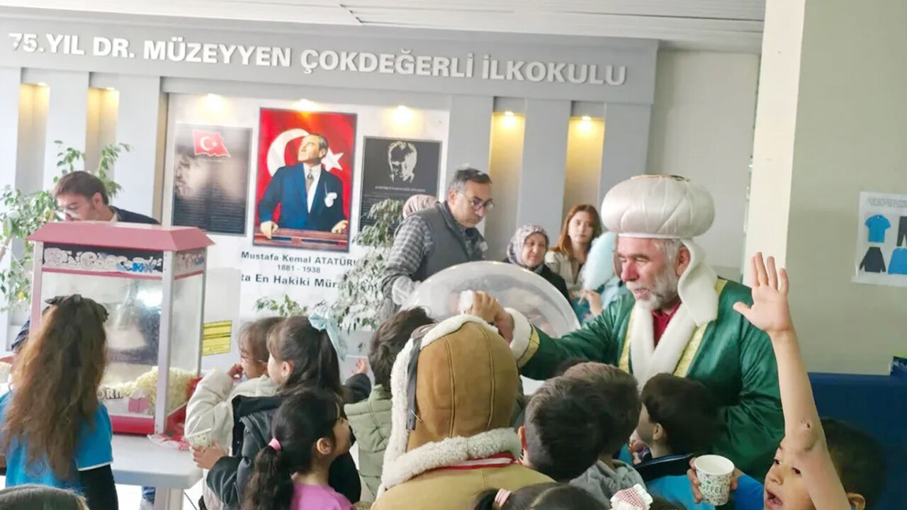 Doyasıya Eğlendiler (4)