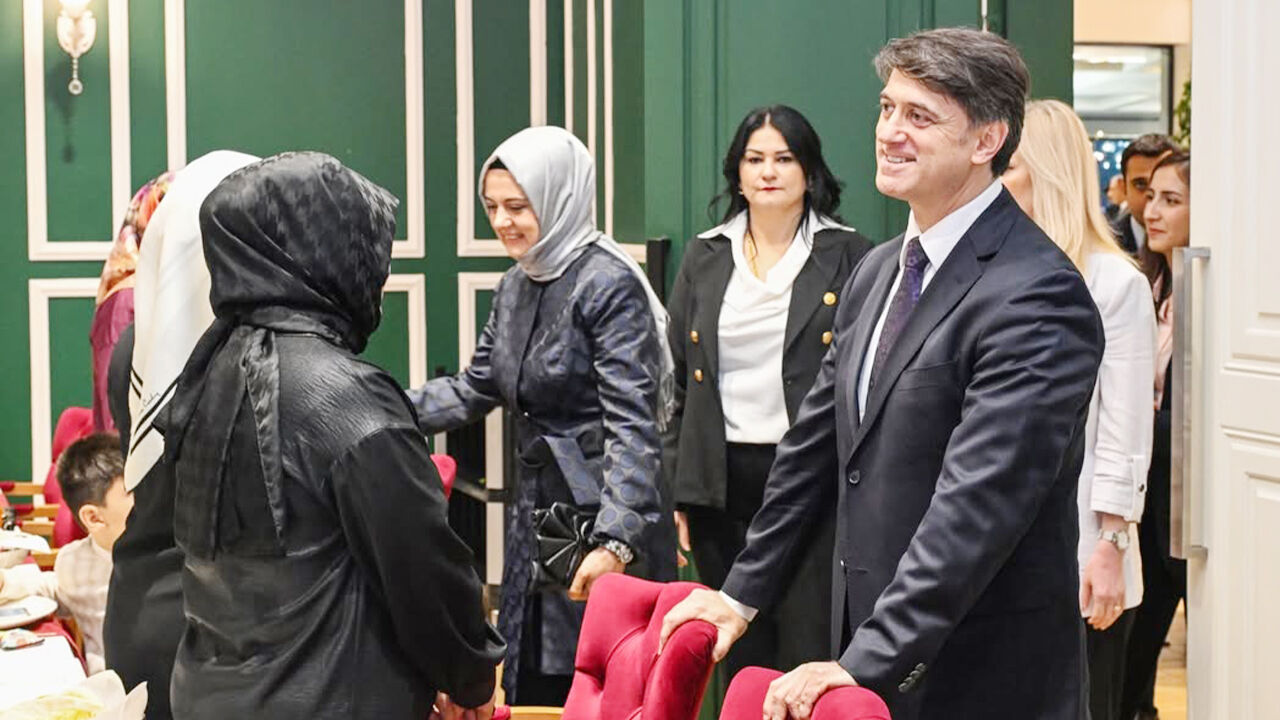 Güle Güle Müdürüm! (3)