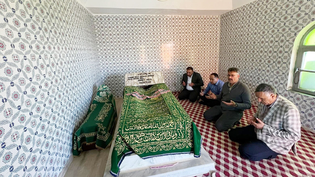Hakanoğlu Unutmadı! (1)