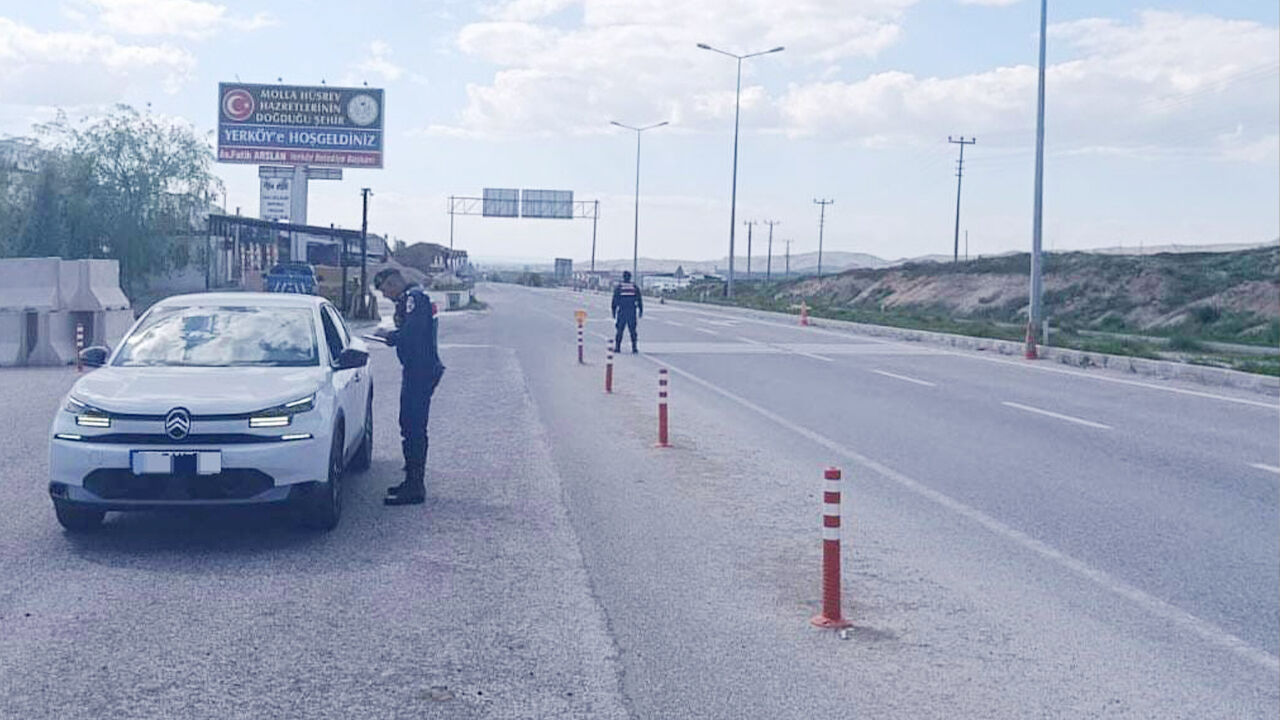 Huzurumuz Için. (1)