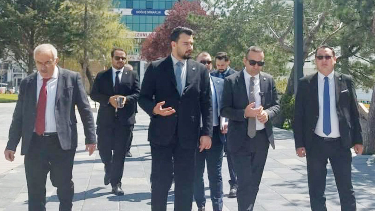 Iyi Parti Volkan Yılmaz (2)