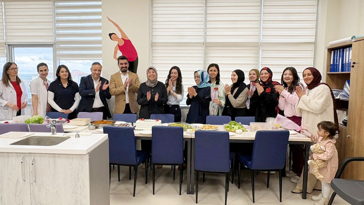 Yerköy’de Ebeleri Unutmadılar (4)