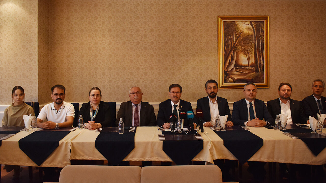 Ak Parti (3)-1