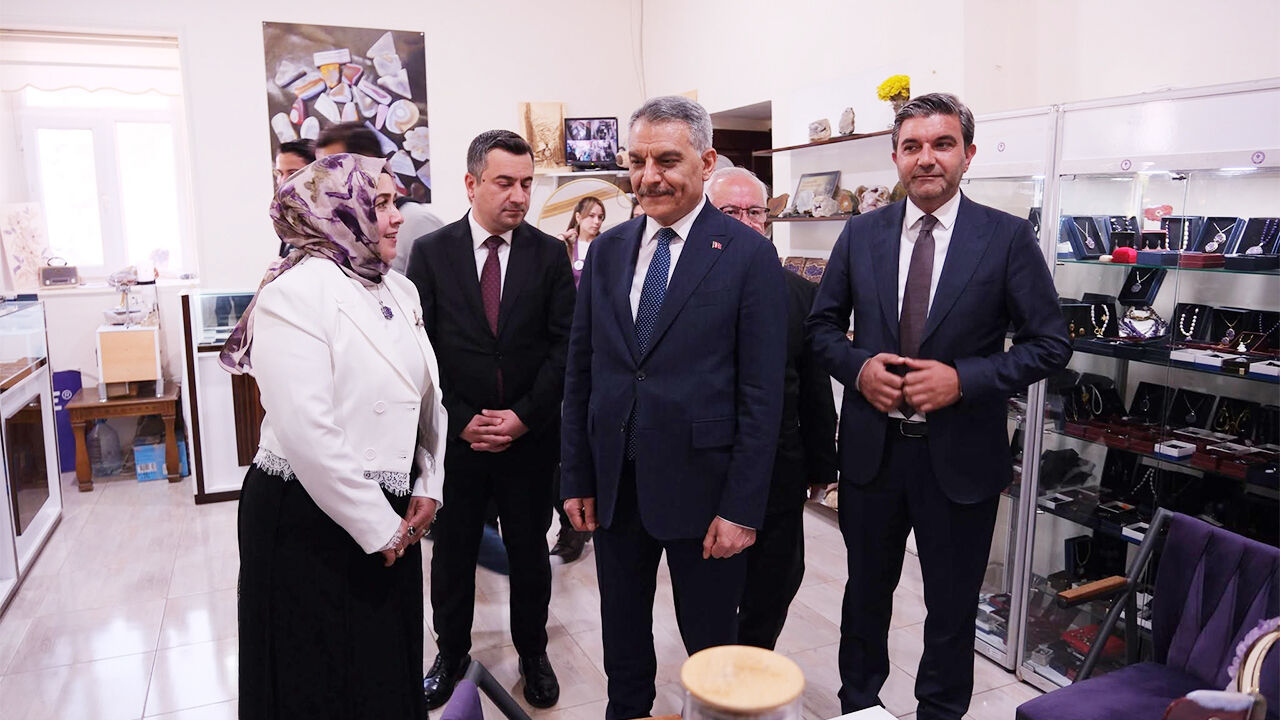 Aydıncıklı Kadınlar Iş Başında! (5)