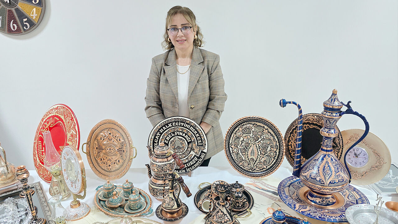 El Emeklerini Segilediler (1)